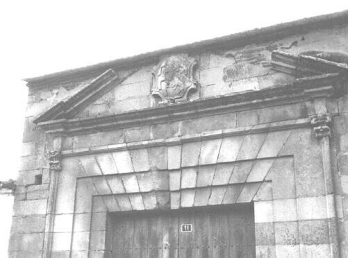 Detalle de la fachada del Palacio Viejo de los Condes de Medellín