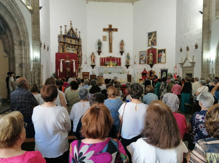 Celebración de la Eucaristía, antes de la procesión