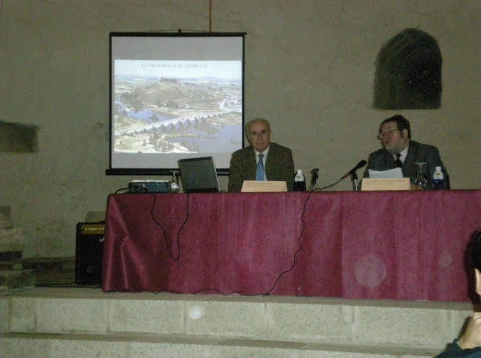 D. J.M. Santiago Castelo presenta a D.Martín Almagro.